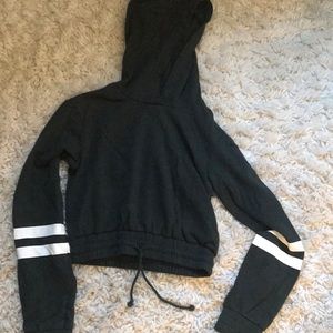 H&M Green Cropped Sweatshirt